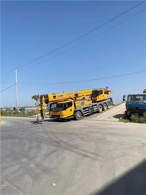 阜平县吊车作业时，可能会产生哪些额外收费项目？