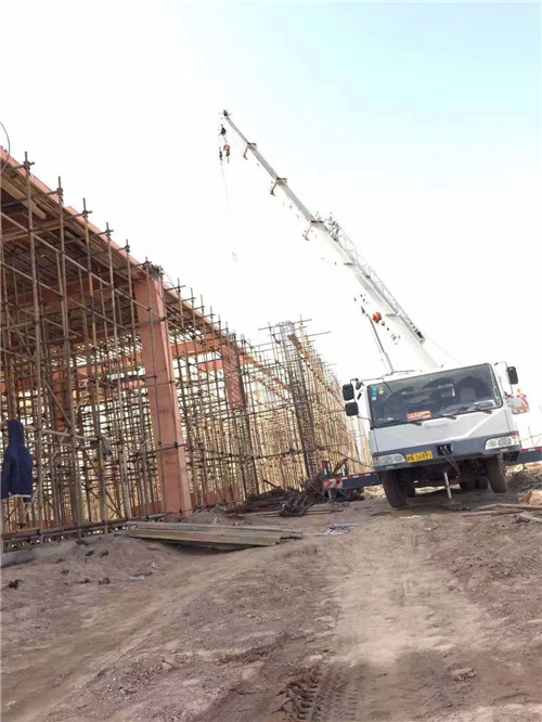 阜平县吊车作业的安全注意事项有哪些？